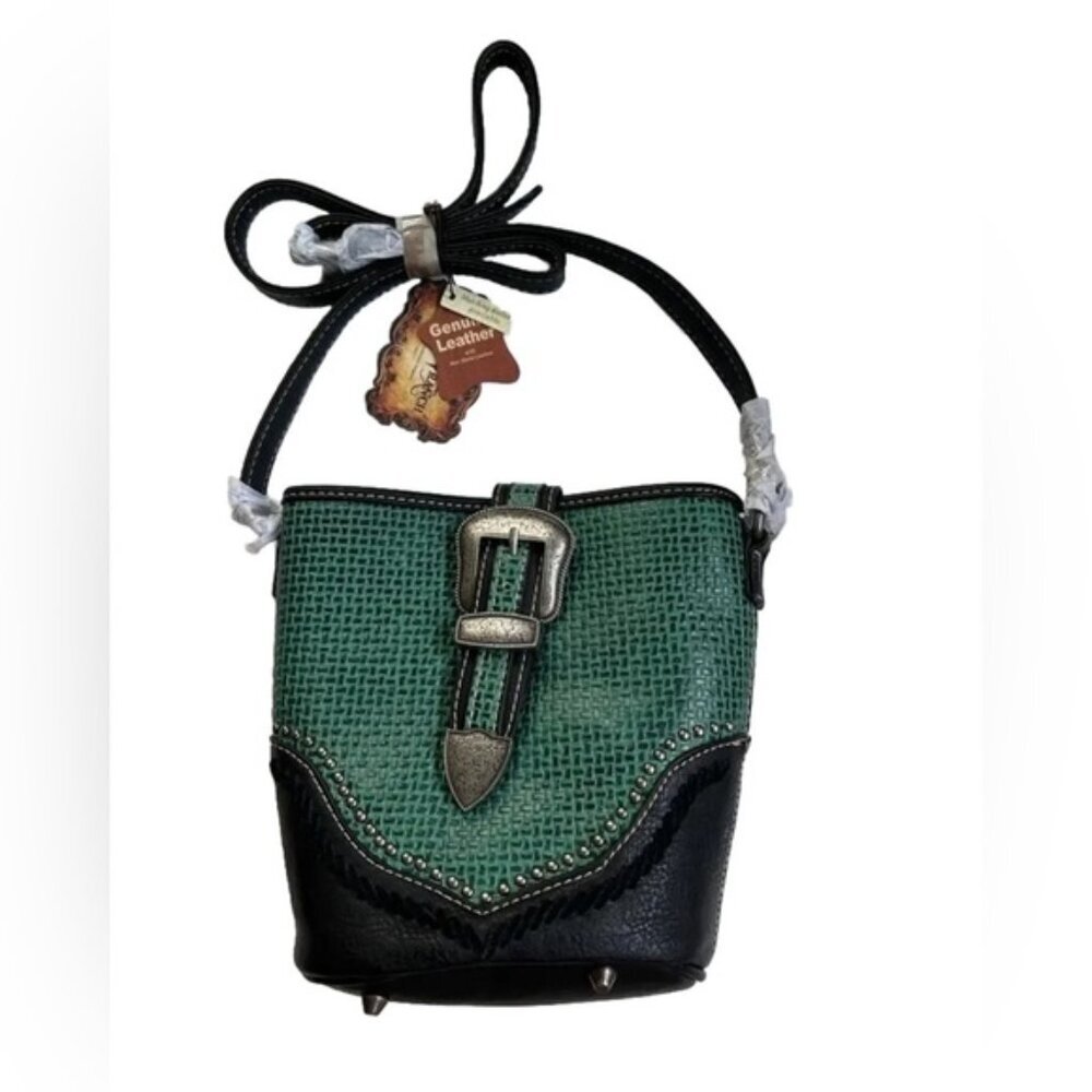 NWT TRINITY RANCH Westernโ Authentic Original Genuine Leather Crossbody